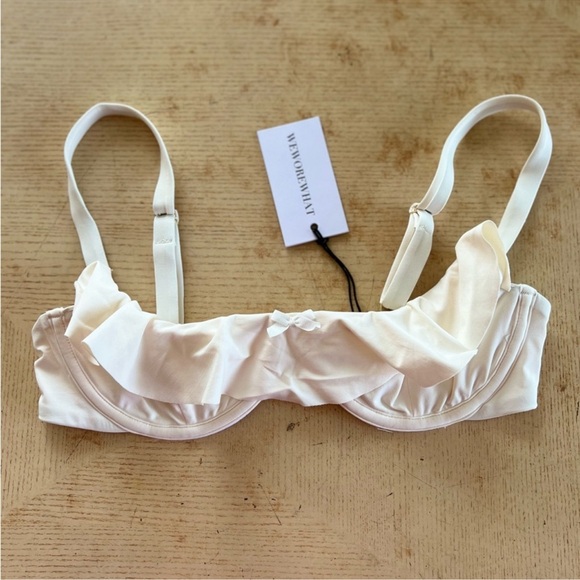 WEWOREWHAT Ruffle Delilah Bikini top and bottom new small - Picture 5 of 13